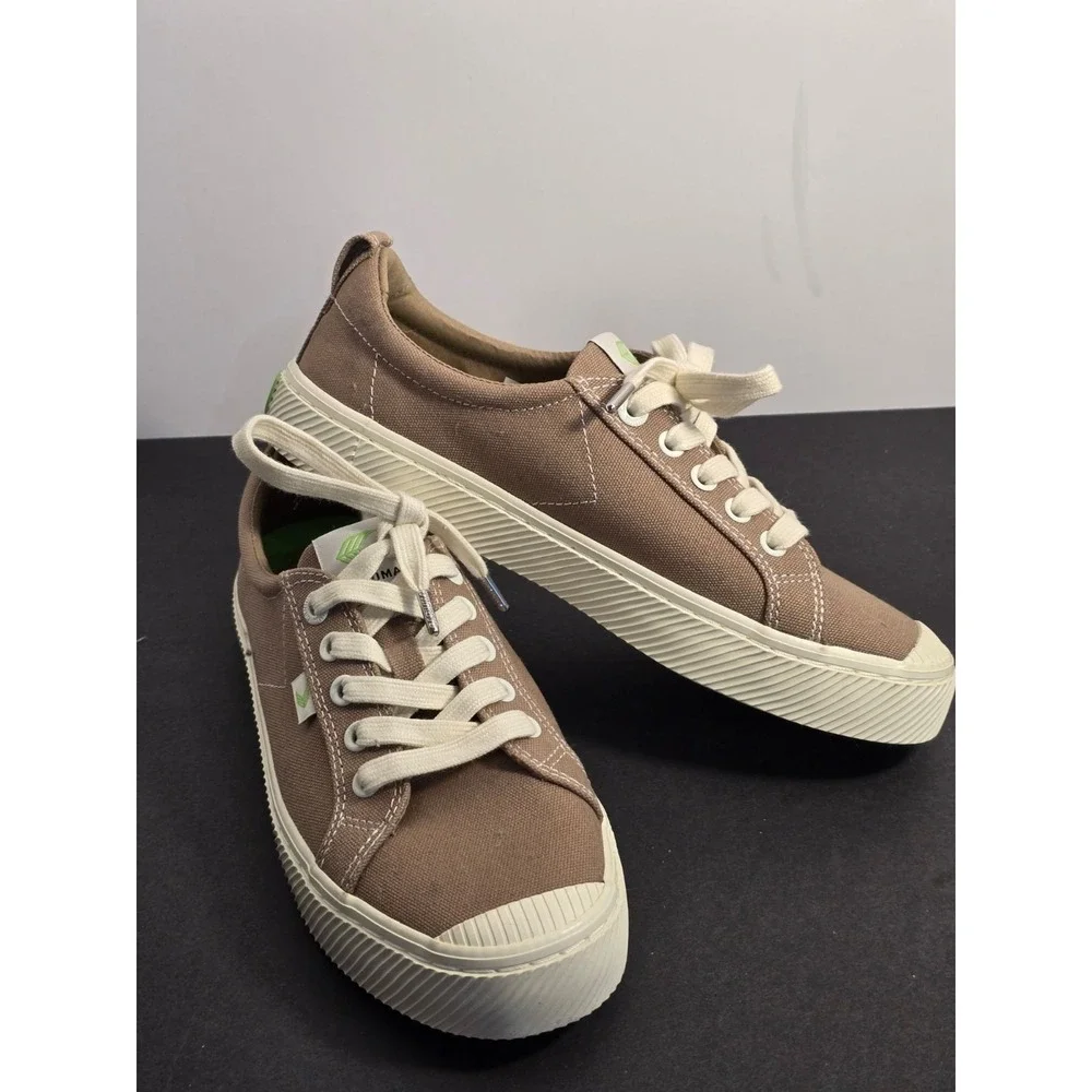 Cariuma OCA Low Sneaker Mens 6.5 Womens 8 Sustainable Eco Friendly Shoes NEW Tan